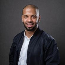 Loic Louisar Spécialiste produits - France Médical Enchères